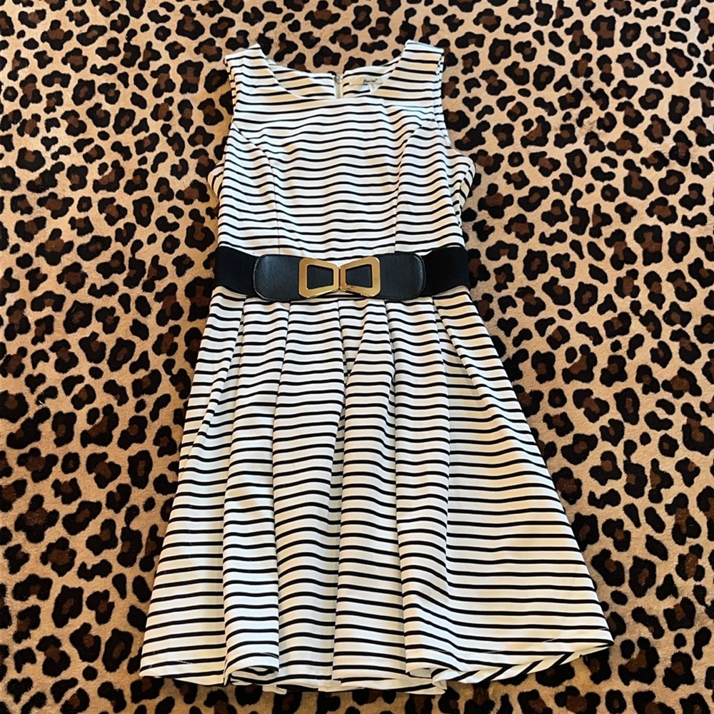 Papaya black and white striped dress with belt size small